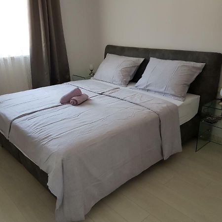 Apartmani MARELLA Seget Donji Bagian luar foto