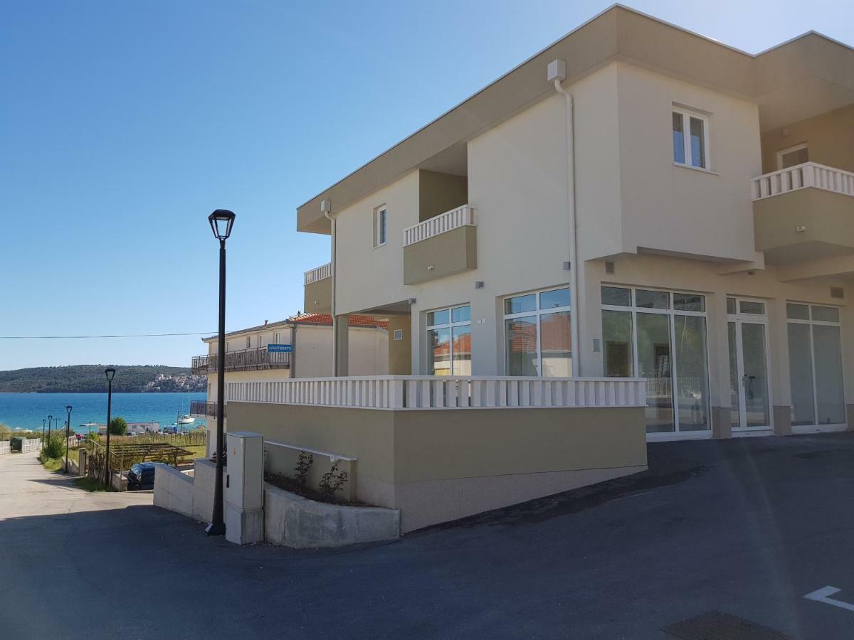 Apartmani MARELLA Seget Donji Bagian luar foto