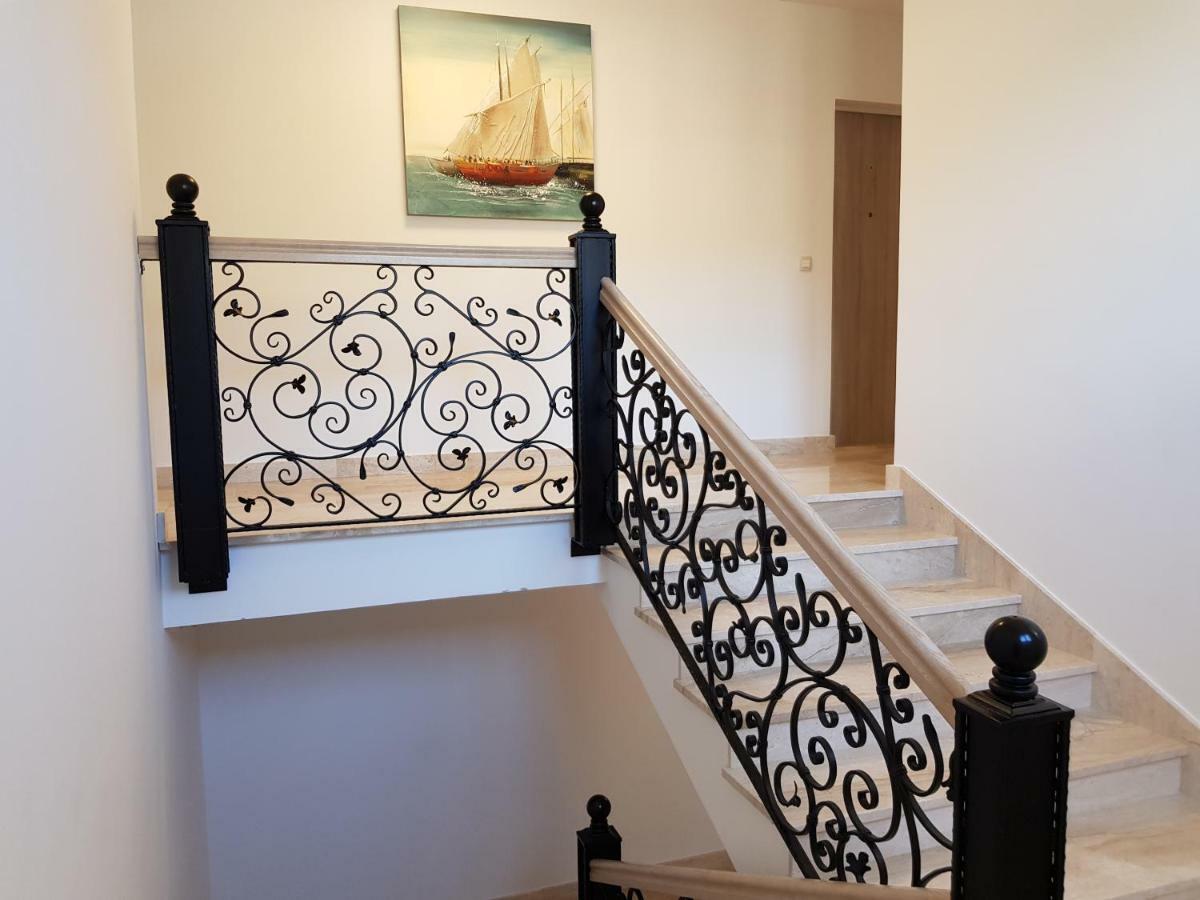 Apartmani MARELLA Seget Donji Bagian luar foto