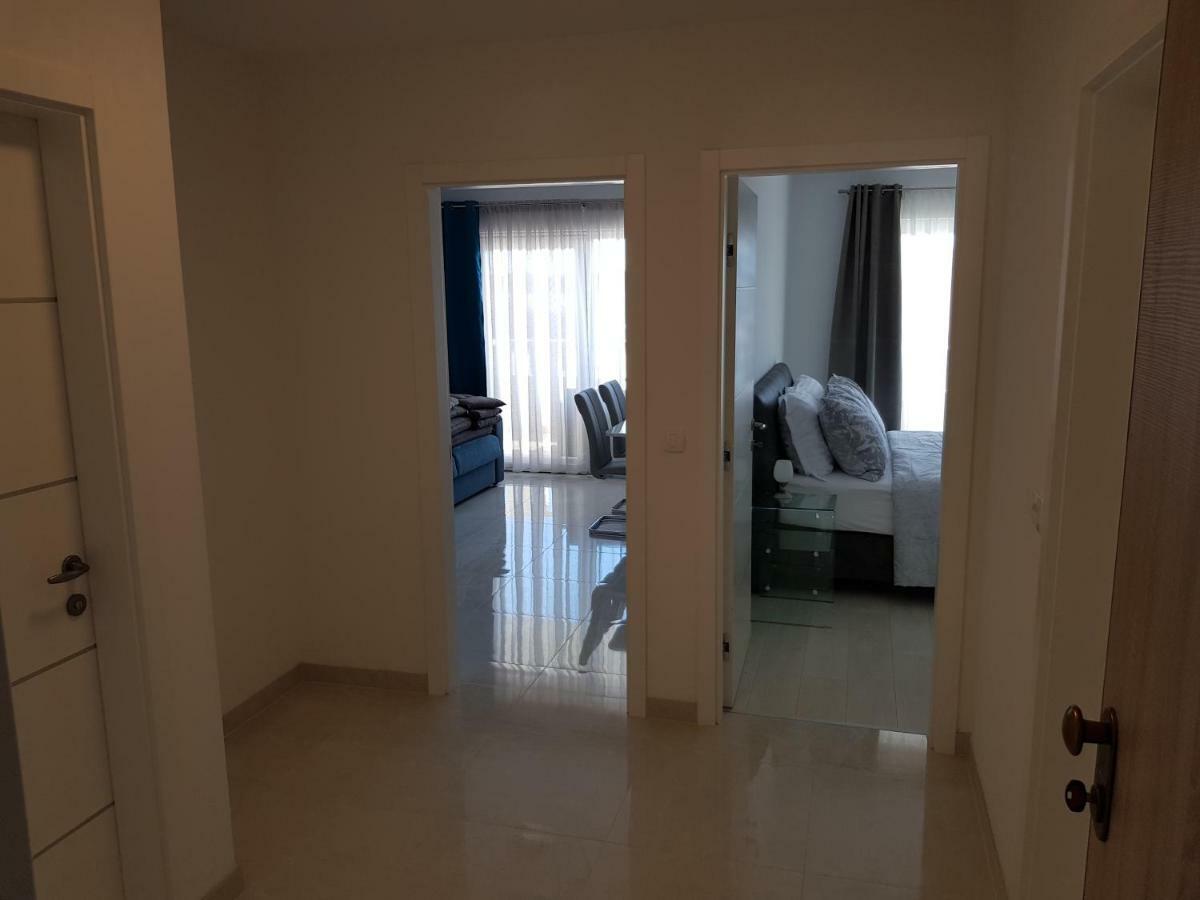 Apartmani MARELLA Seget Donji Bagian luar foto