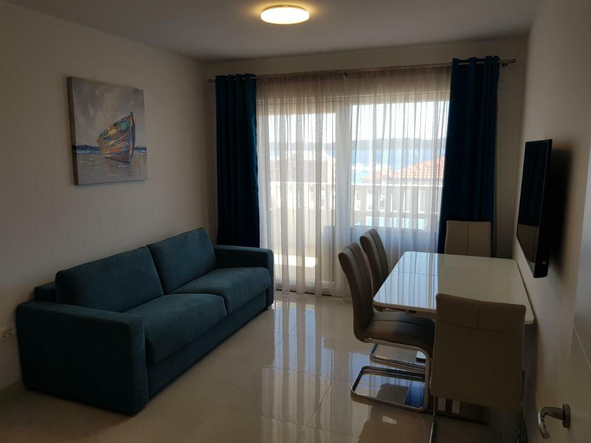 Apartmani MARELLA Seget Donji Bagian luar foto