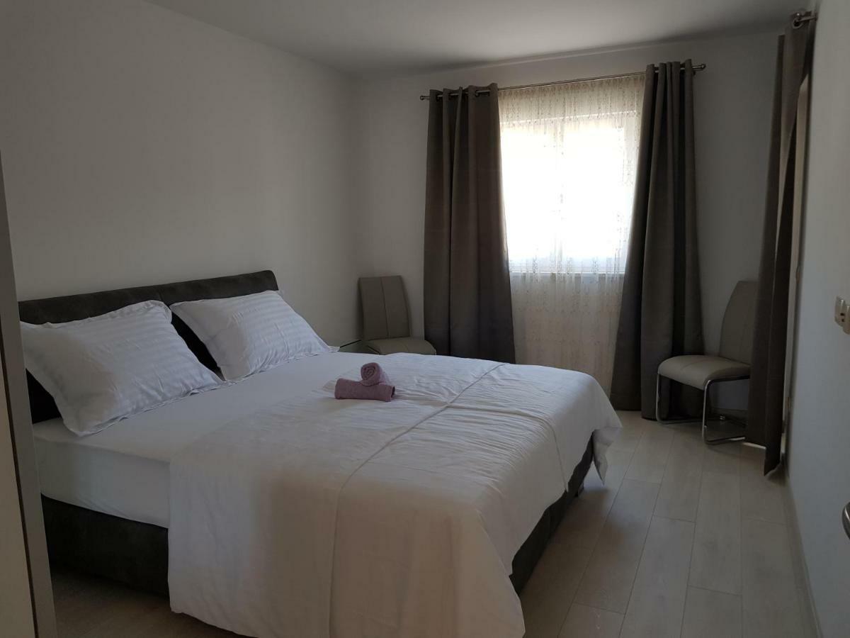 Apartmani MARELLA Seget Donji Bagian luar foto