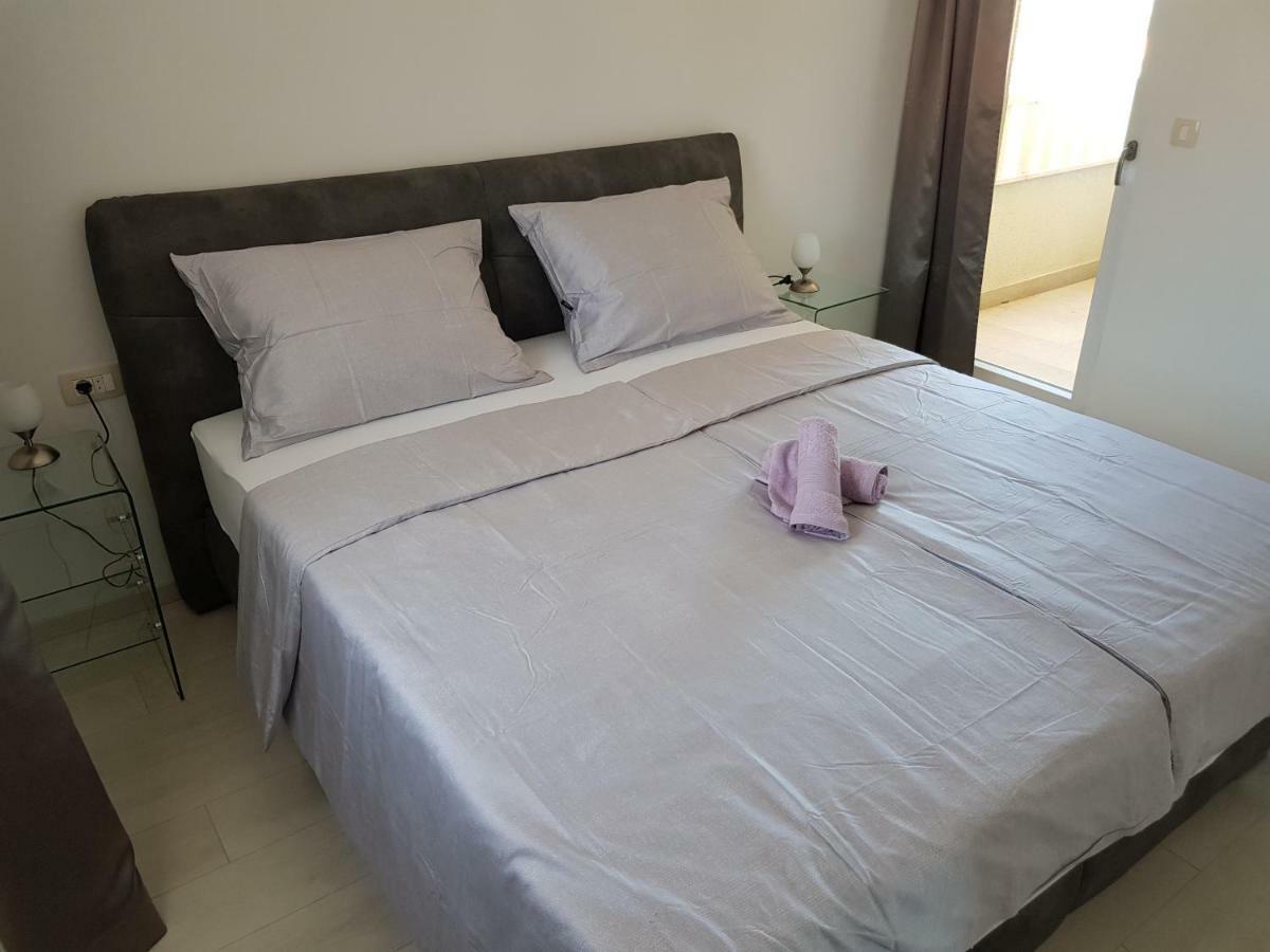 Apartmani MARELLA Seget Donji Bagian luar foto