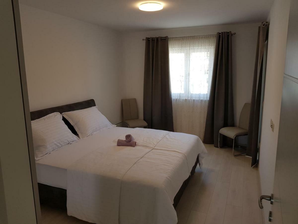 Apartmani MARELLA Seget Donji Bagian luar foto