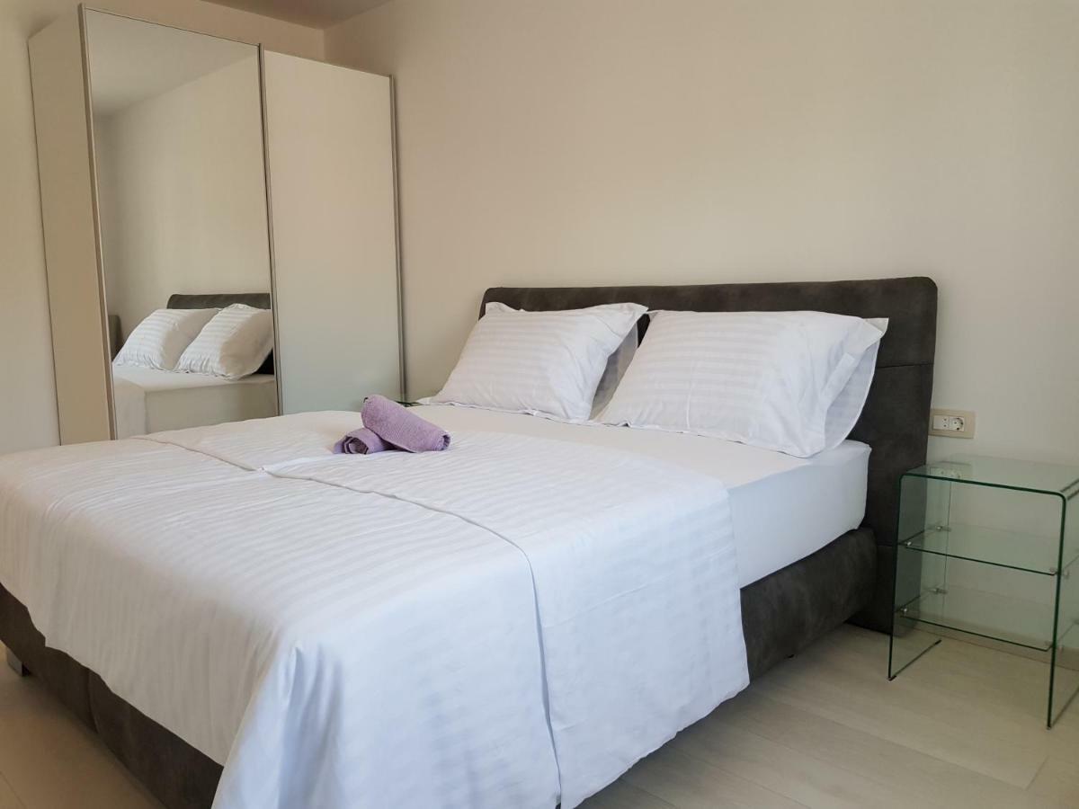 Apartmani MARELLA Seget Donji Bagian luar foto