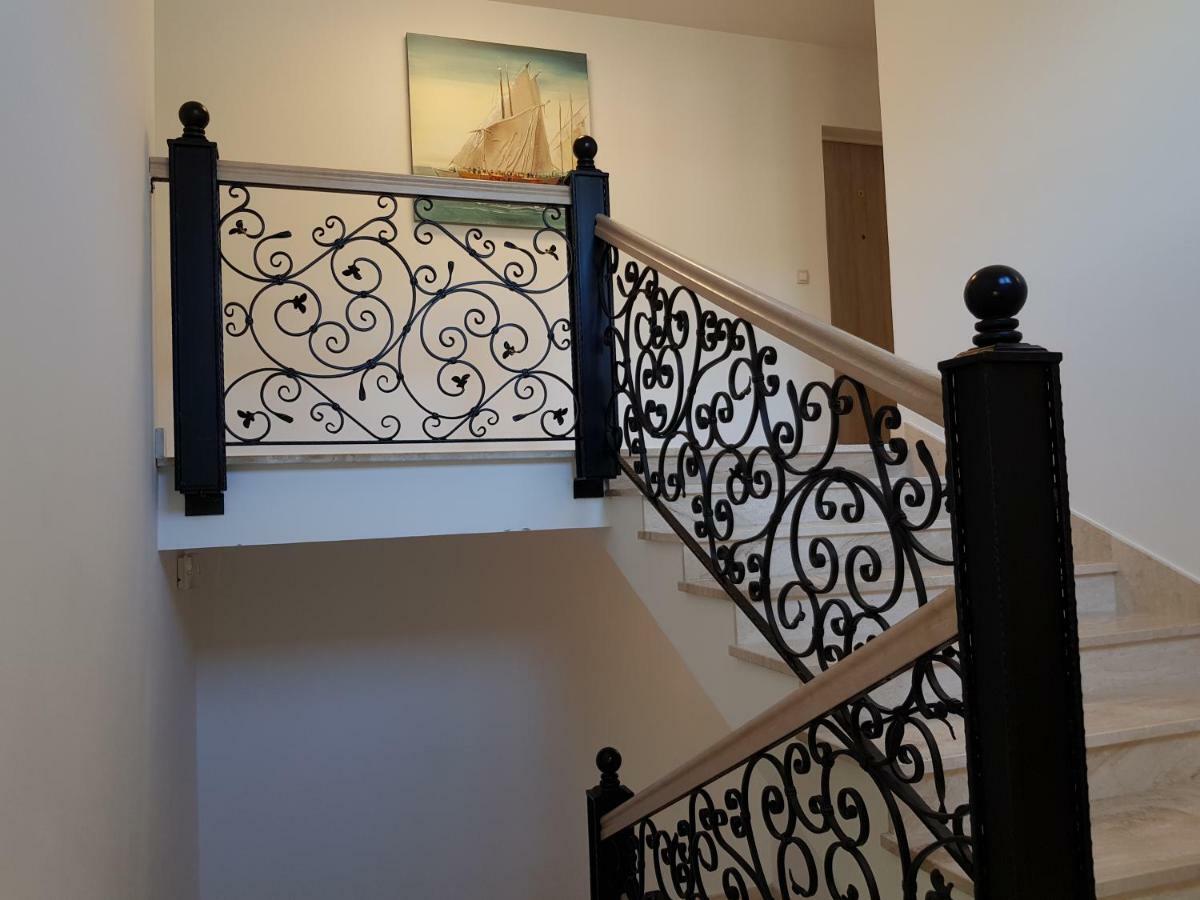 Apartmani MARELLA Seget Donji Bagian luar foto