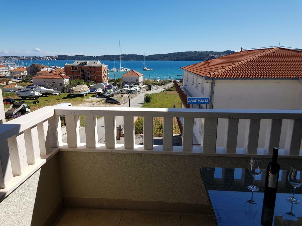 Apartmani MARELLA Seget Donji Bagian luar foto