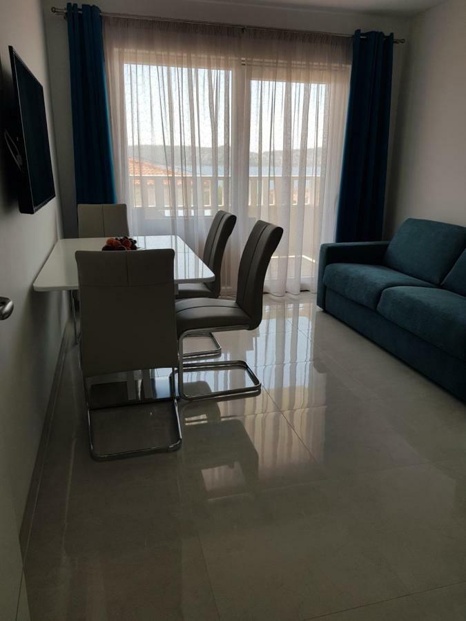 Apartmani MARELLA Seget Donji Bagian luar foto