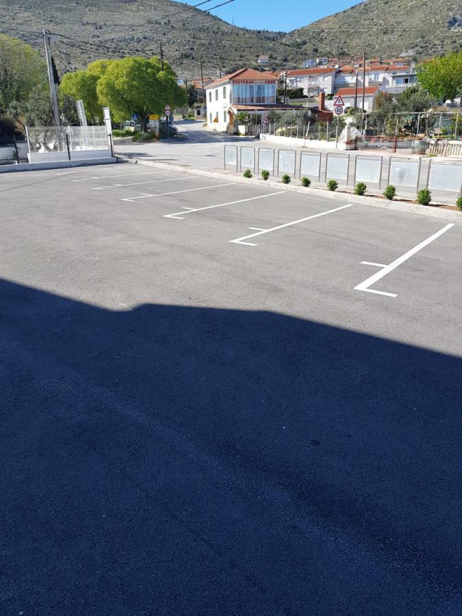 Apartmani MARELLA Seget Donji Bagian luar foto