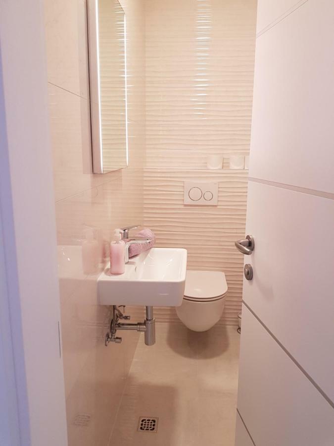 Apartmani MARELLA Seget Donji Bagian luar foto